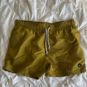 Men’s swim trunks